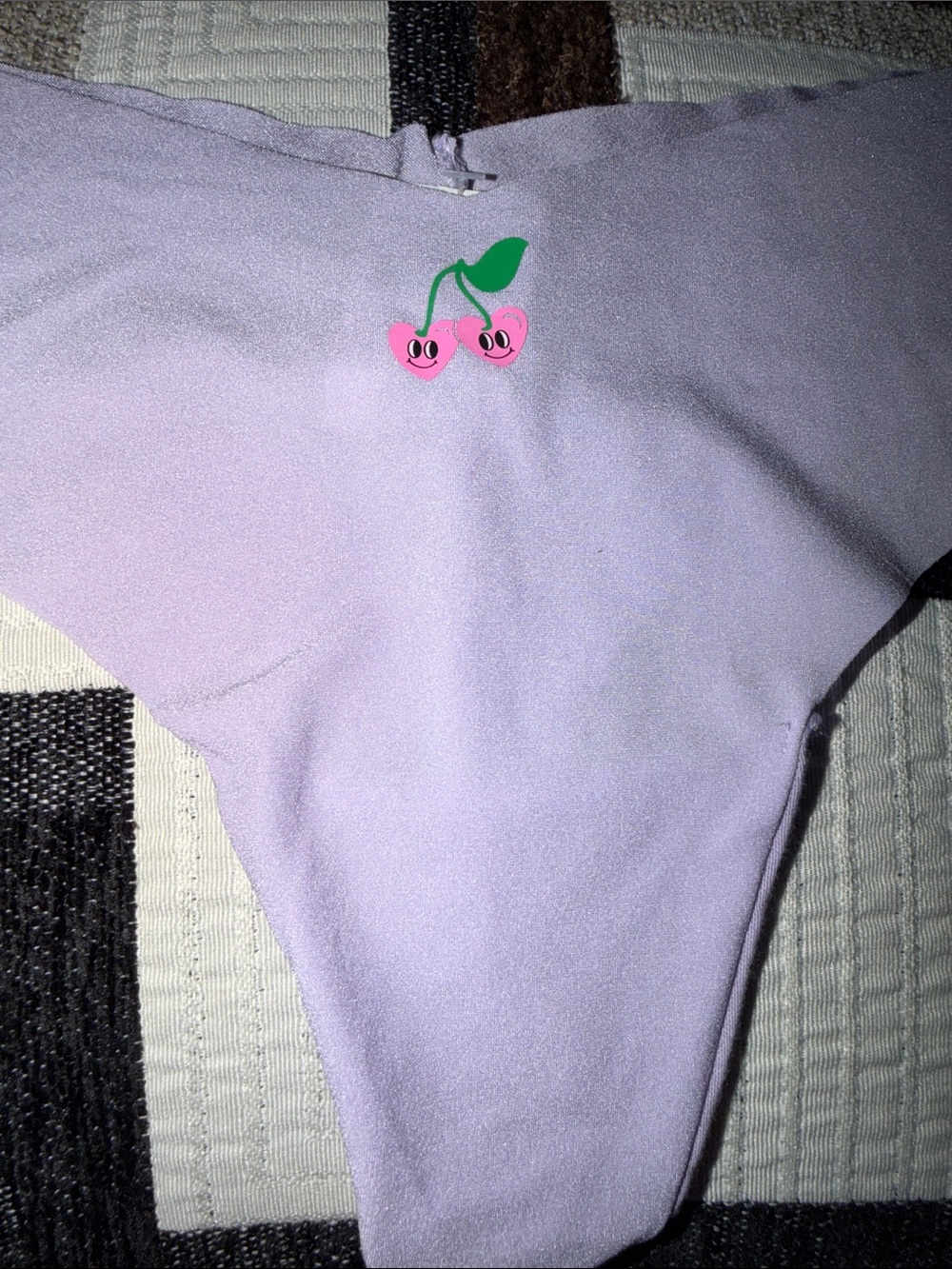PINK
NO-SHOW HIGH-LEG THONG PANTY cherry design - Picture 3 of 5